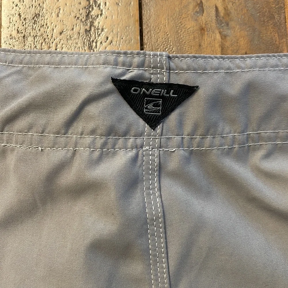 O’Neill gray men’s swim board shorts trunks size waist 33 W. NWT - Picture 7 of 9